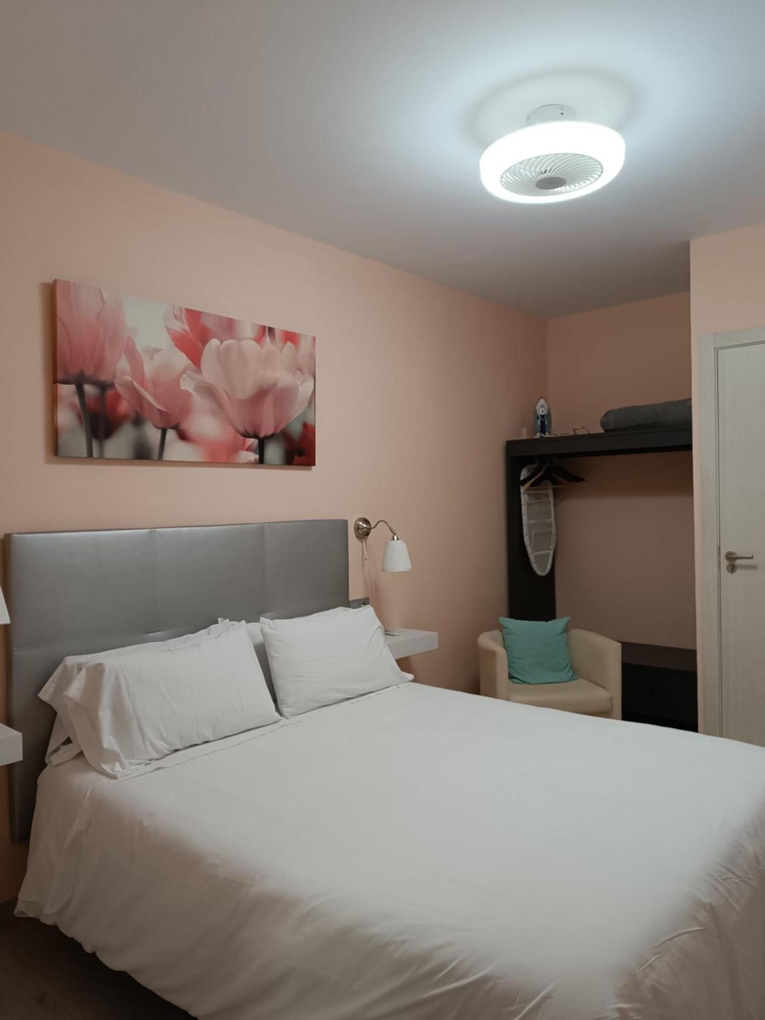 La Casina De Caceres Apartment Luaran gambar